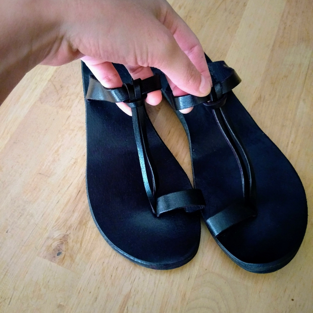 Bigfoot black leather sandals - NEW!